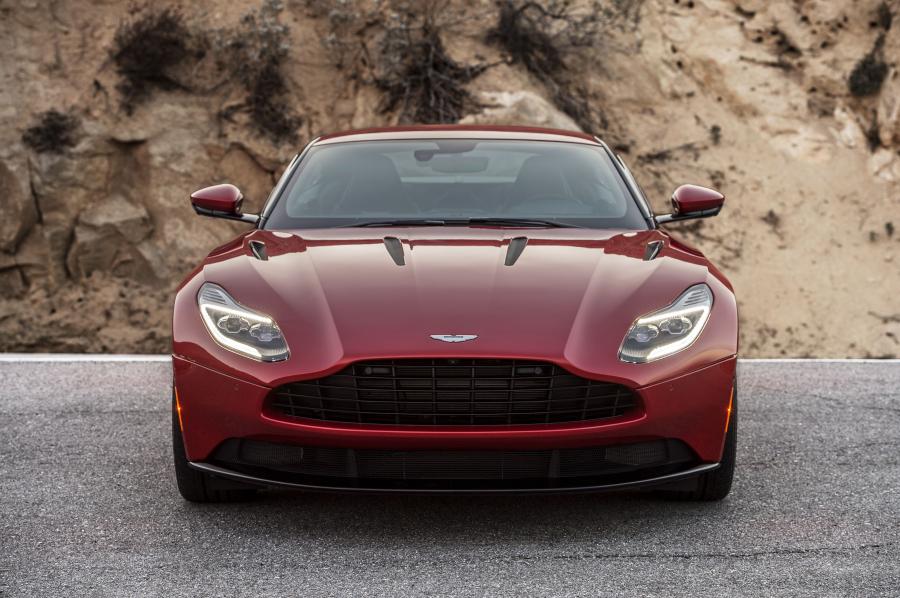  Aston Martin DB11 2016 года  (NA) (фото 3 из 17)